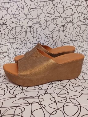 Women's Kork-Ease Metallic Bronze / Gold Wedge Slide Sandals -